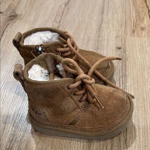 Ugg kids boots winter size 6 unisex